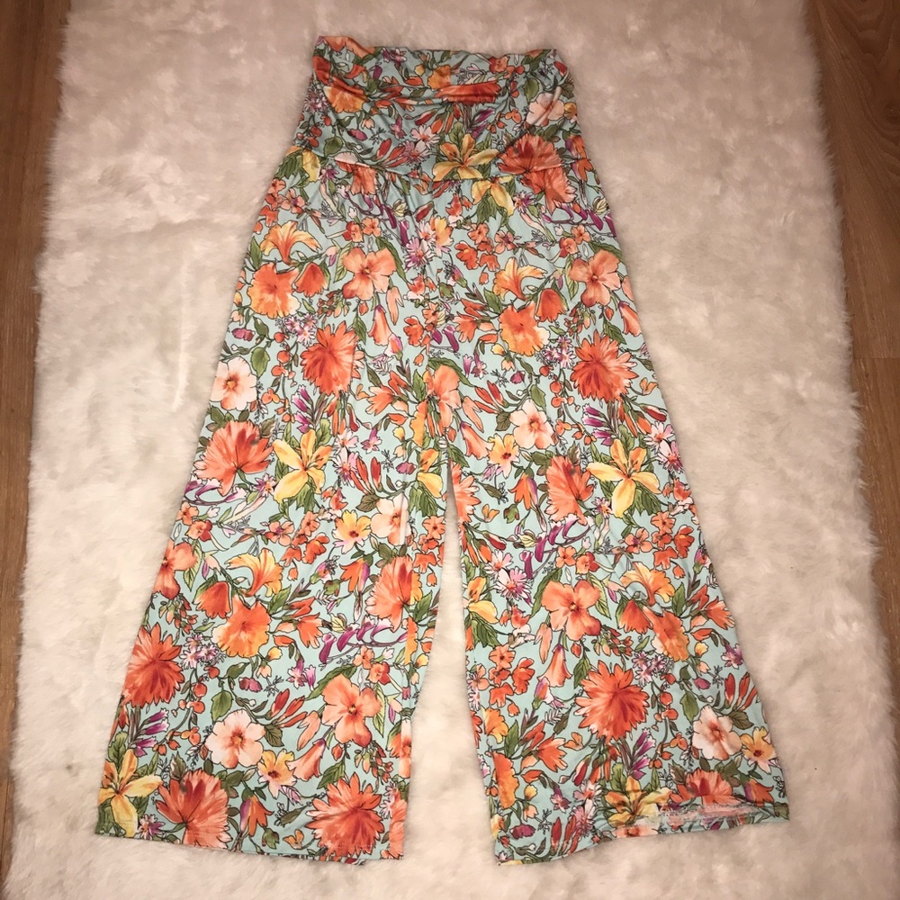 The Zigzag stripe palazzo floral capris size large